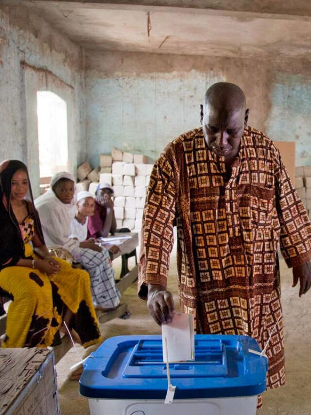 15 de setembro: Dia Internacional da Democracia